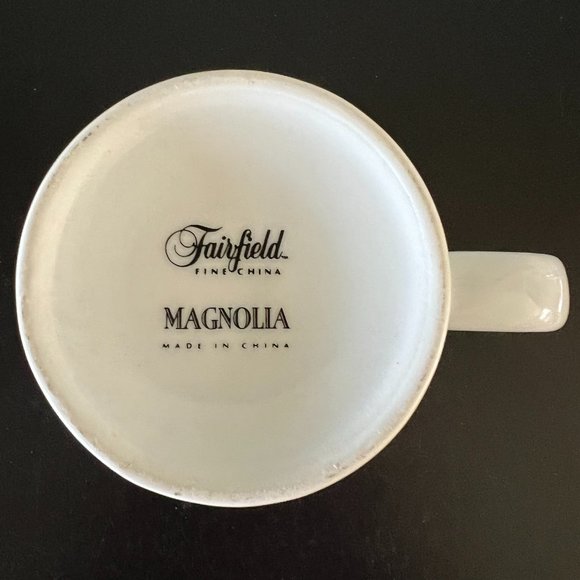 Set of 3 FAIRFIELD Magnolia Blossoms and Pine Cones Fine China Mugs - Picture 9 of 10